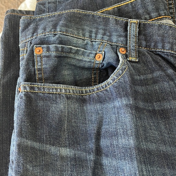 Levi’s - Picture 2 of 6
